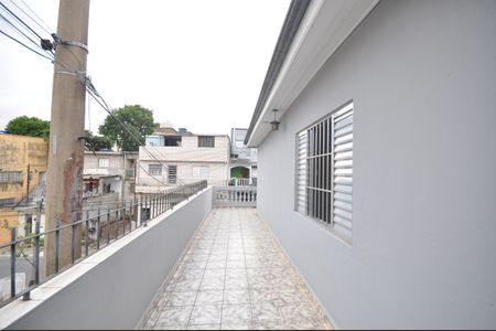 Casa à venda com 120m², 2 quartos e 2 vagasVaranda