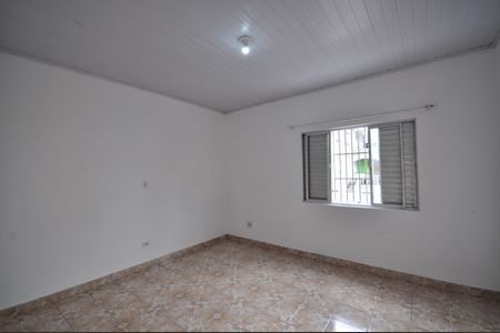 Quarto 1 de casa para alugar com 2 quartos, 120m² em Parque Vitoria, São Paulo