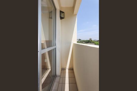 Varanda da Sala de apartamento para alugar com 3 quartos, 51m² em Conjunto Promorar Raposo Tavares, São Paulo