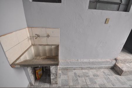 Casa à venda com 80m², 3 quartos e sem vagaÁrea de Serviço