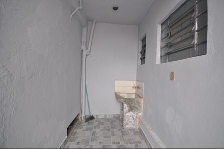 Casa à venda com 80m², 3 quartos e sem vagaÁrea de Serviço
