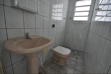 Casa à venda com 80m², 3 quartos e sem vagaBanheiro