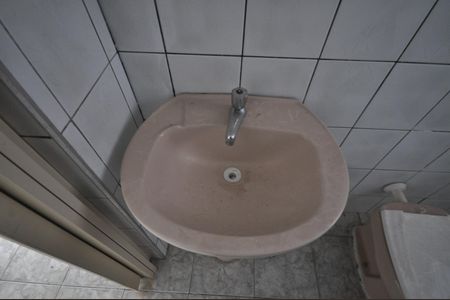 Casa à venda com 80m², 3 quartos e sem vagaBanheiro