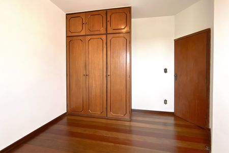 Quarto 1 de apartamento para alugar com 3 quartos, 90m² em Dona Clara, Belo Horizonte