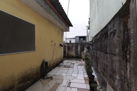 Casa à venda com 100m², 2 quartos e 2 vagasQuintal