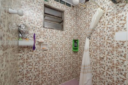 Casa à venda com 100m², 2 quartos e 2 vagasBanheiro