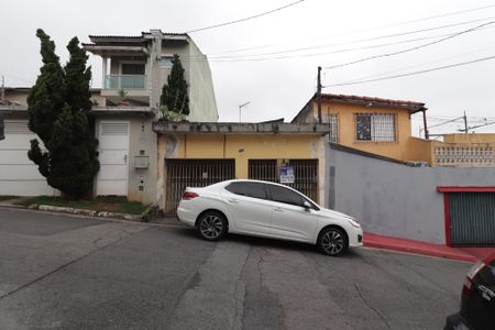 Casa à venda com 100m², 2 quartos e 2 vagasFachada