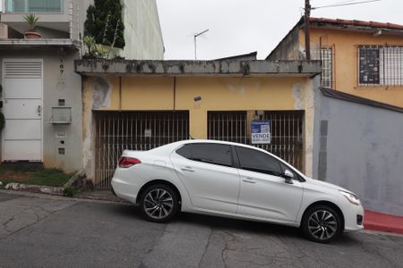 Casa à venda com 100m², 2 quartos e 2 vagasFachada