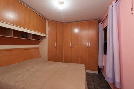 Casa à venda com 100m², 2 quartos e 2 vagasQuarto 2