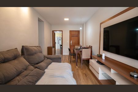 Apartamento para alugar com 75m², 2 quartos e 1 vaga Apartamento para alugar com 75m², 2 quartos e 1 vagaSala