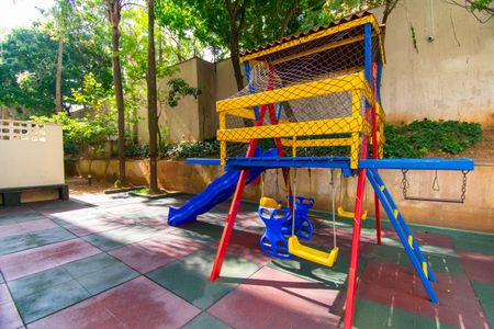 Apartamento à venda com 52m², 2 quartos e 1 vaga Apartamento à venda com 52m², 2 quartos e 1 vagaÁrea comum - Playground