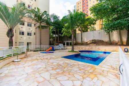 Apartamento à venda com 52m², 2 quartos e 1 vaga Apartamento à venda com 52m², 2 quartos e 1 vagaÁrea comum - Piscina