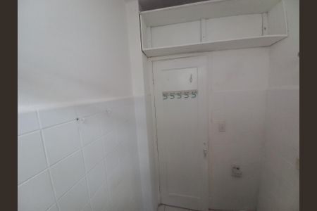 Banheiro de apartamento para alugar com 1 quarto, 22m² em Itararé, São Vicente