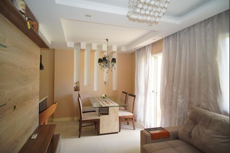 Sala de apartamento à venda com 2 quartos, 67m² em Humaitá, Porto Alegre