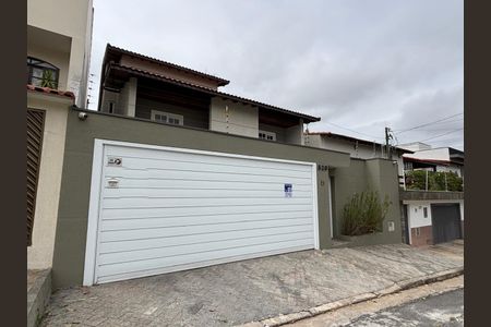 Casa à venda com 349m², 3 quartos e 5 vagasFachada 