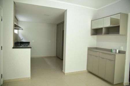 Casa à venda com 349m², 3 quartos e 5 vagasCozinha 