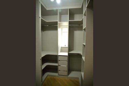 Casa à venda com 349m², 3 quartos e 5 vagasSuíte - Closet 