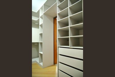 Casa à venda com 349m², 3 quartos e 5 vagasSuíte - Closet 