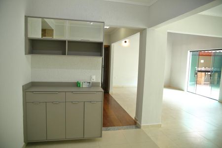 Casa à venda com 349m², 3 quartos e 5 vagasCozinha 