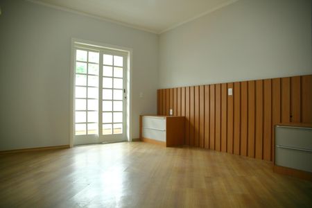 Casa à venda com 349m², 3 quartos e 5 vagasSuíte 