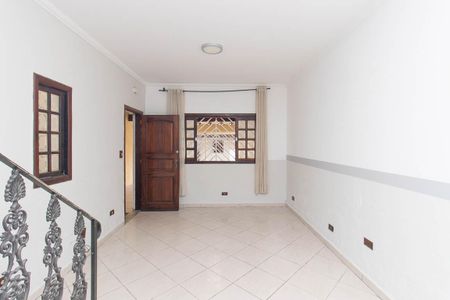 Casa à venda com 143m², 2 quartos e 2 vagasSala