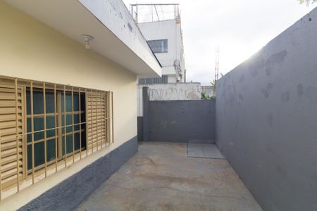 Casa para alugar com 80m², 1 quarto e 1 vagaQuintal