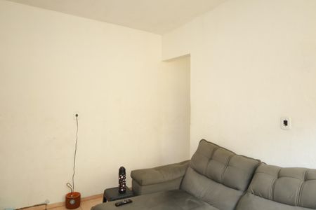 Sala de casa à venda com 1 quarto, 340m² em Vila Carmosina, São Paulo