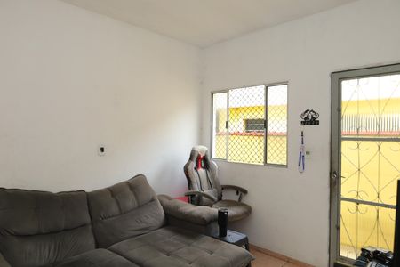 Sala de casa à venda com 1 quarto, 340m² em Vila Carmosina, São Paulo