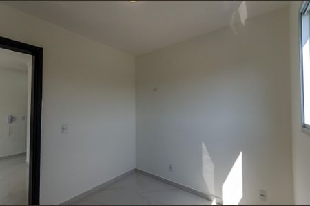Quarto 2 de apartamento para alugar com 2 quartos, 38m² em Jardim Bandeirantes, São Paulo
