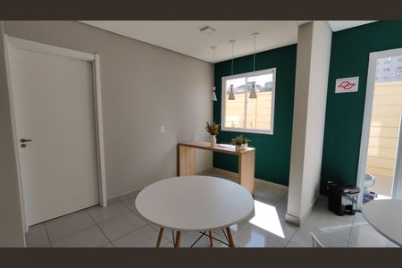 Apartamento para alugar com 33m², 2 quartos e sem vaga Apartamento para alugar com 33m², 2 quartos e sem vagaSalão de Festas