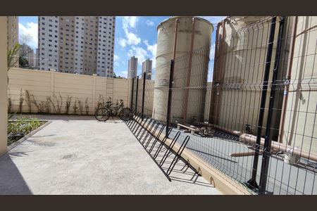 Apartamento para alugar com 33m², 2 quartos e sem vaga Apartamento para alugar com 33m², 2 quartos e sem vagaBicicletário