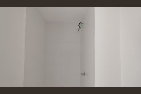 Apartamento para alugar com 33m², 2 quartos e sem vaga Apartamento para alugar com 33m², 2 quartos e sem vagaBanheiro