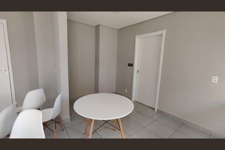 Apartamento para alugar com 33m², 2 quartos e sem vaga Apartamento para alugar com 33m², 2 quartos e sem vagaSalão de Festas