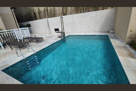 Apartamento para alugar com 33m², 2 quartos e sem vaga Apartamento para alugar com 33m², 2 quartos e sem vagaPiscina