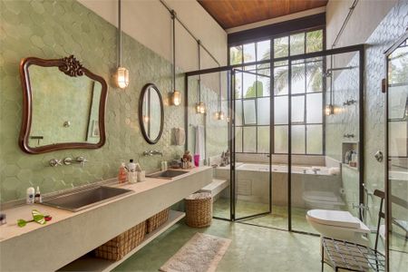 Casa à venda com 5 quartos, 600m² em Santo Amaro, São Paulo