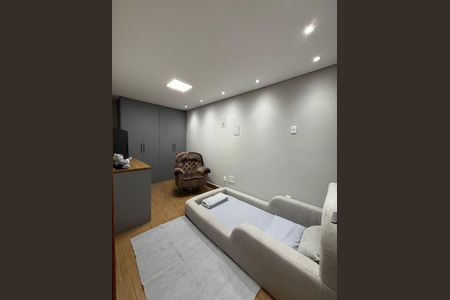Casa à venda com 3 quartos, 190m² em Vila Carrão, São Paulo