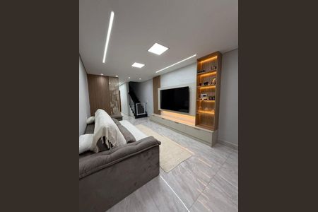 Casa à venda com 3 quartos, 190m² em Vila Carrão, São Paulo