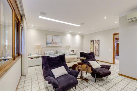 Casa à venda com 4 quartos, 700m² em Chácara Santo Antônio (Zona Sul), São Paulo