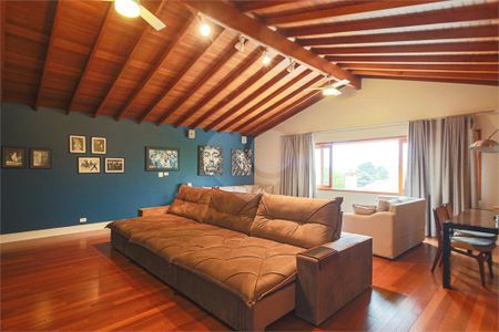 Casa à venda com 6 quartos, 1200m² em Jardim Cordeiro, São Paulo