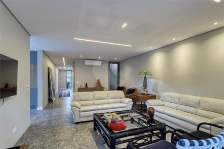 Casa à venda com 5 quartos, 500m² em Jardim Cordeiro, São Paulo