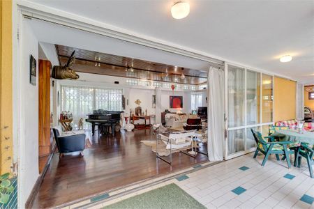 Casa à venda com 5 quartos, 566m² em Vila Nova Caledonia, São Paulo