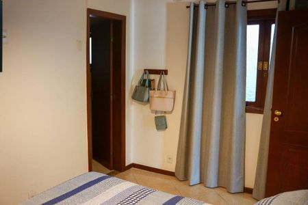 Casa à venda com 1 quarto, 150m² em Itaipu, Niterói