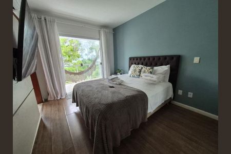Casa à venda com 4 quartos, 400m² em Piratininga, Niterói