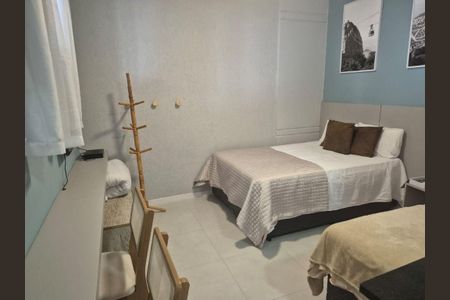 Casa à venda com 4 quartos, 400m² em Piratininga, Niterói