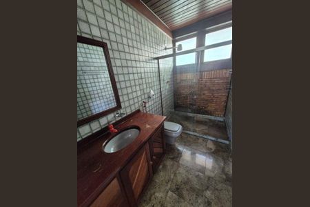 Casa à venda com 3 quartos, 326m² em Matapaca, Niterói