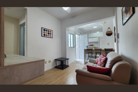 Sala de apartamento para alugar com 1 quarto, 45m² em José Menino, Santos