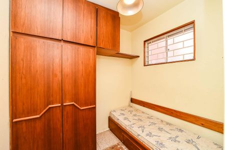Casa de condomínio à venda com 330m², 3 quartos e 2 vagasQuarto de Serviço