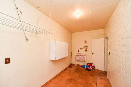 Casa de condomínio à venda com 330m², 3 quartos e 2 vagasÁrea de Serviço