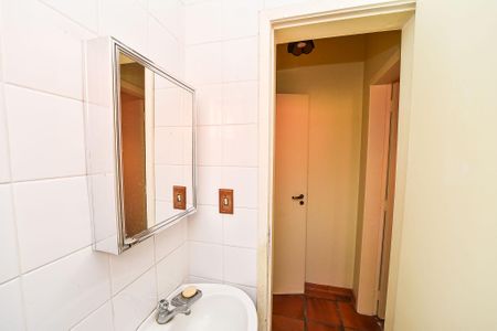 Casa de condomínio à venda com 330m², 3 quartos e 2 vagas Banheiro de Serviço