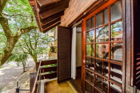 Casa de condomínio à venda com 330m², 3 quartos e 2 vagasSacada da Suíte